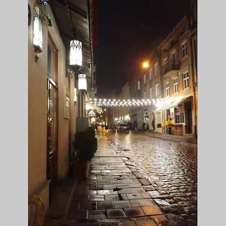 Двокімнатна Квартира В Центрі Львова. Lviv Luaran gambar